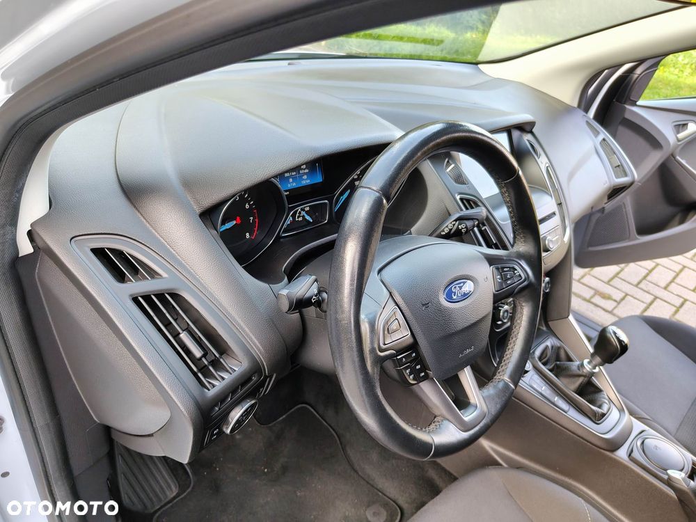 Ford Focus SW 1.5 EcoBoost S&S ACTIVE - 21