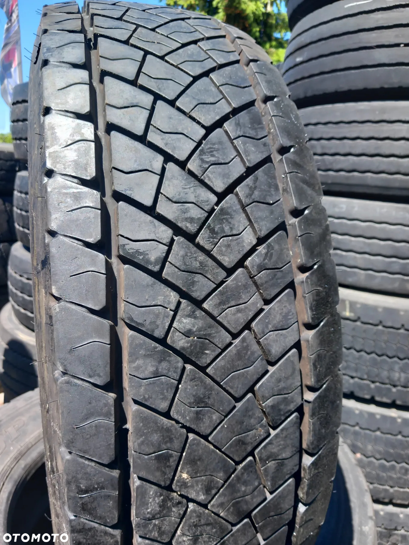 GOODYEAR 285/70R19,50 - 6