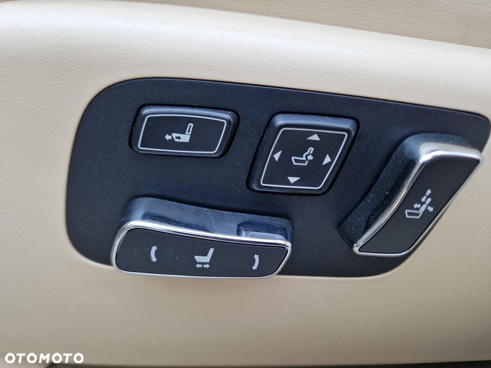 Lexus LS 600h Luxury Line - 28