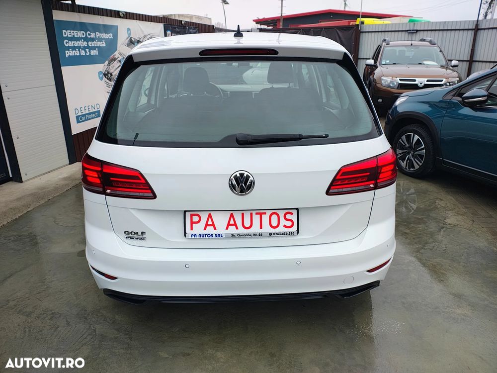 Volkswagen Golf Sportsvan 1.6 TDI (BlueMotion Technology) Trendline - 16