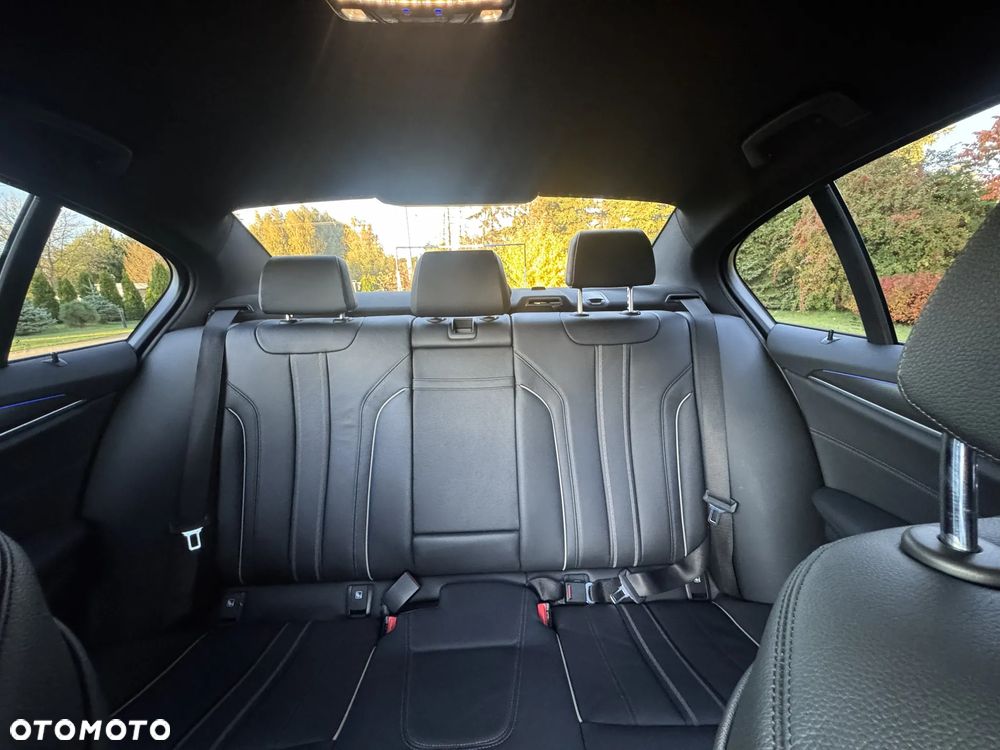 BMW Seria 5 520d xDrive M Sport sport - 14