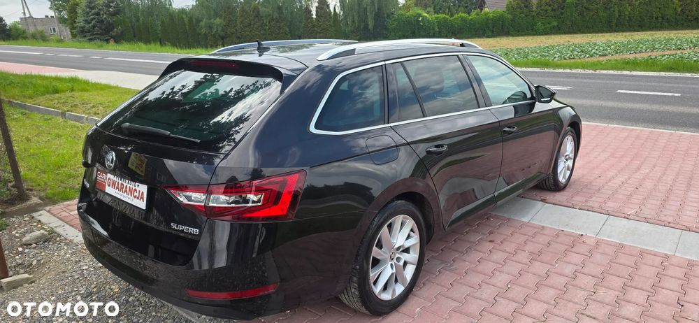 Skoda Superb 2.0 TDI Premium Edition - 7