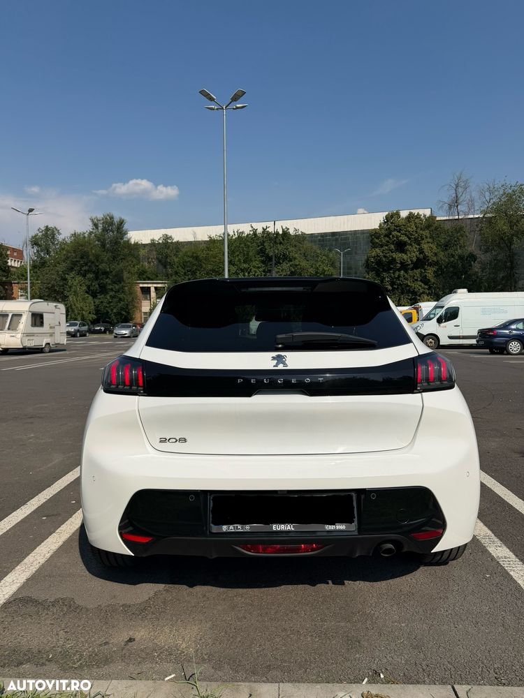 Peugeot 208 1.2 L PureTech STT EAT8 Allure - 4