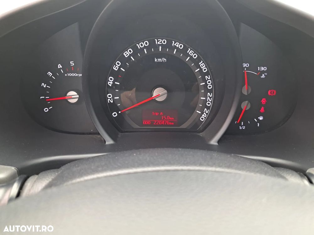 Kia Sportage 1.7 DSL MT 4x2 STYLE - 6