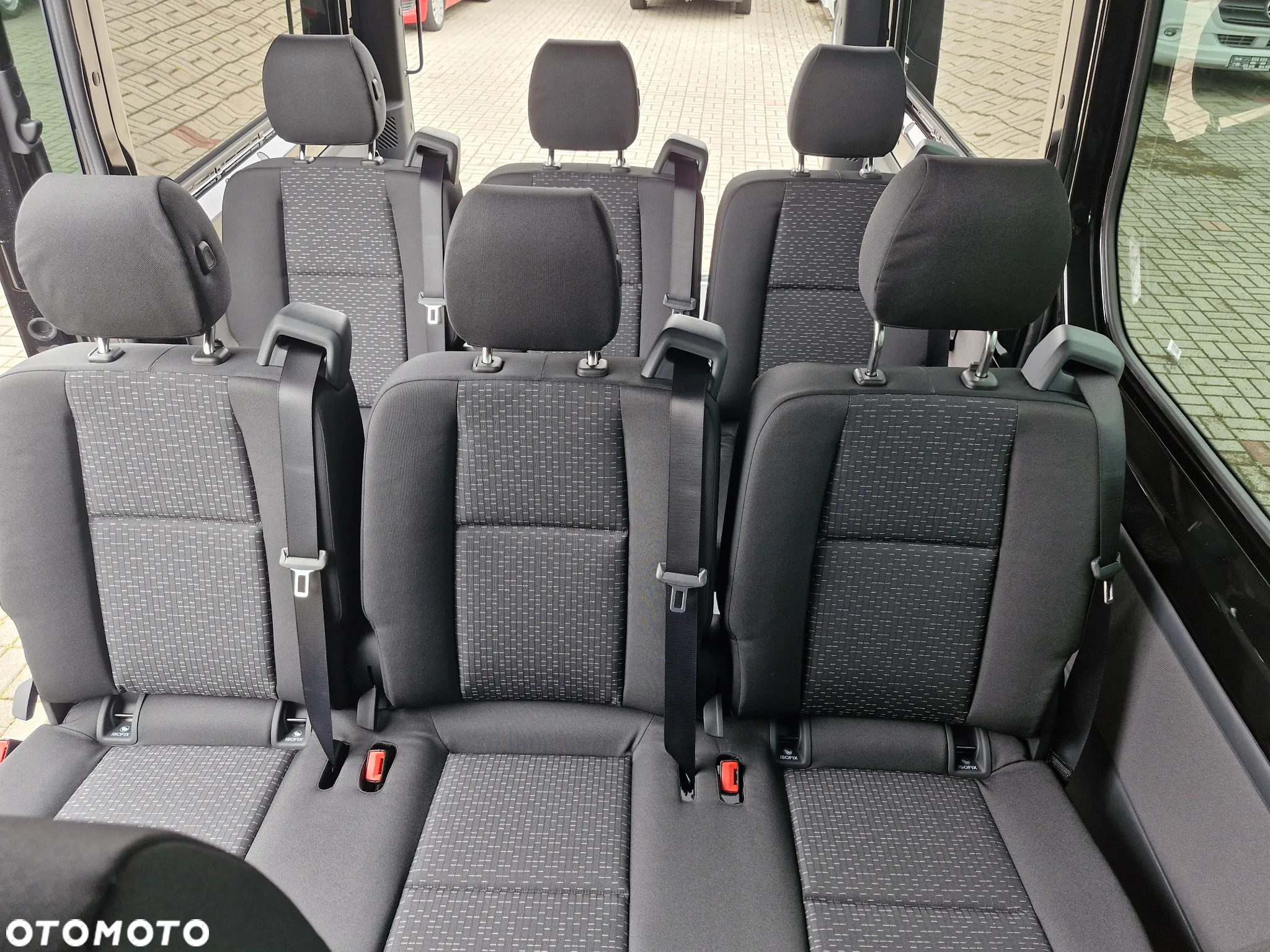 Mercedes-Benz Sprinter - 16