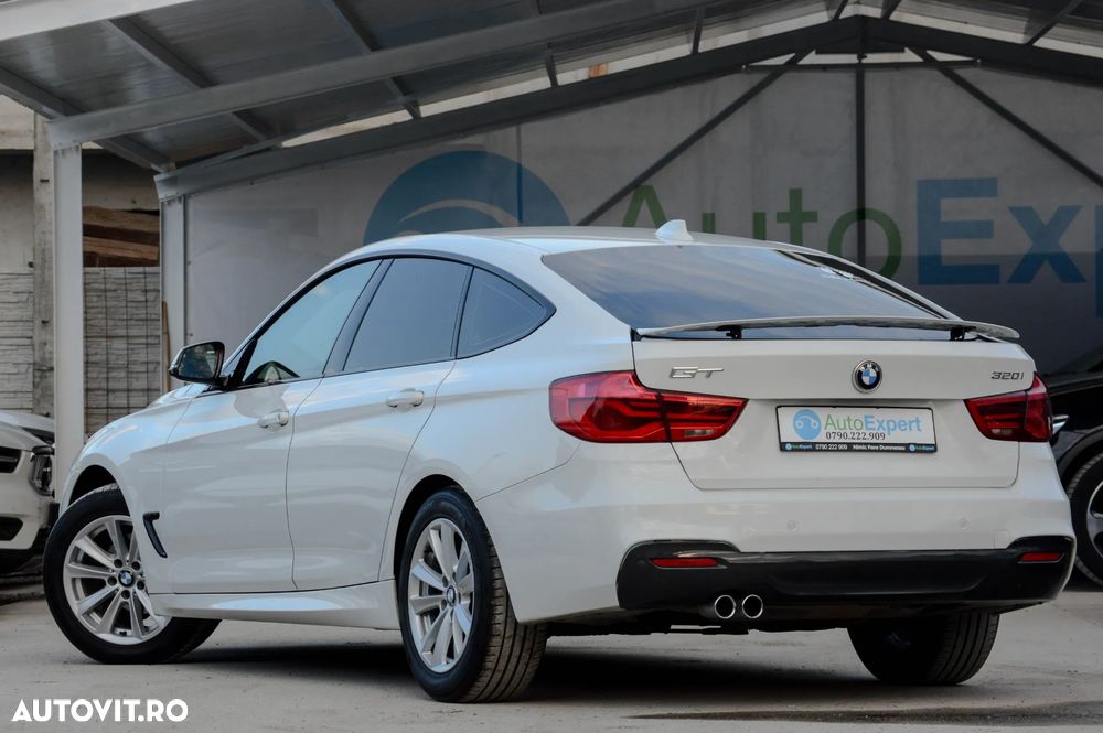 BMW Seria 3 320i Aut. Edition M Sport Shadow - 19