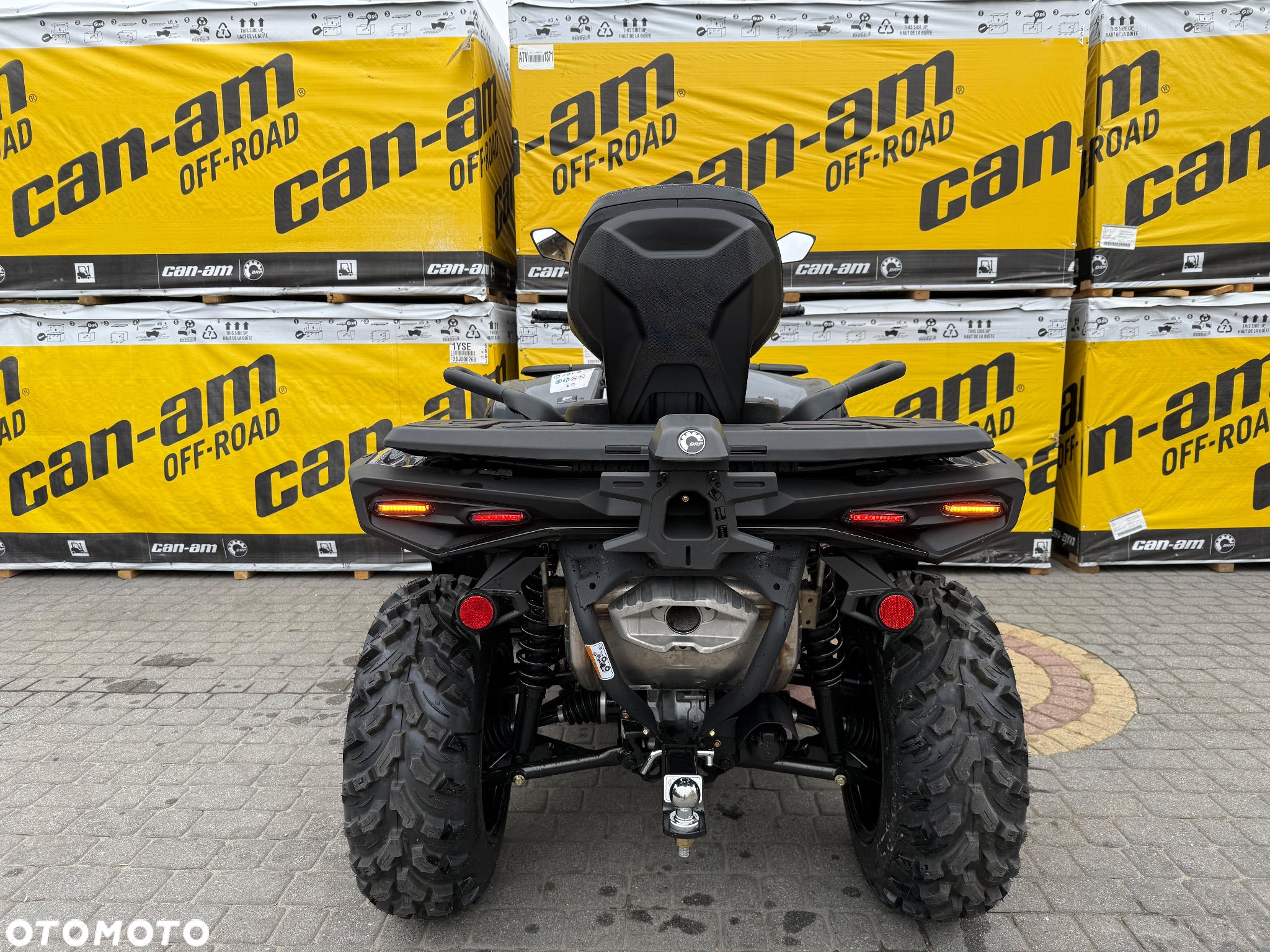 Can-Am Outlander Max - 8