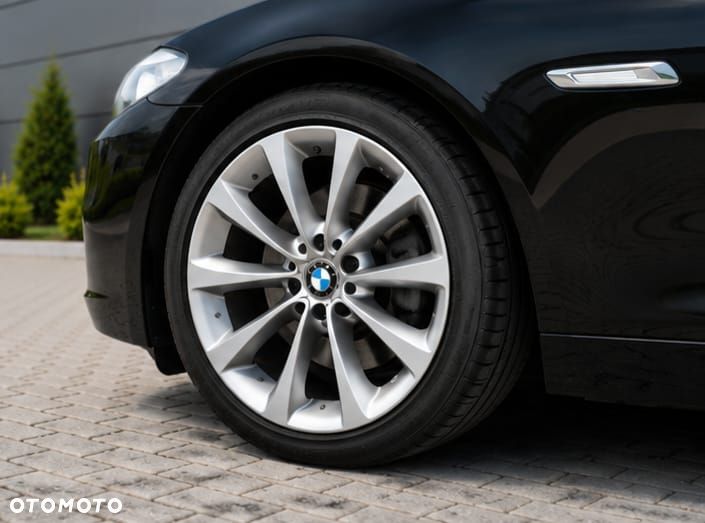 BMW Seria 5 528i Luxury Line - 6