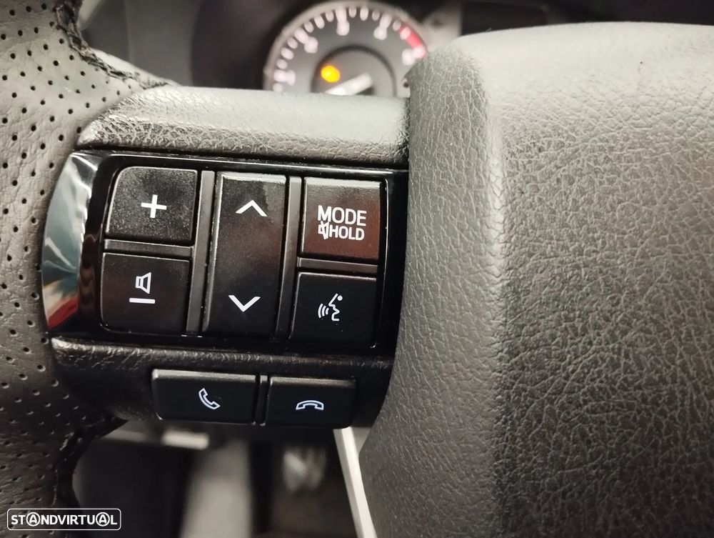 Toyota Hilux 2.4 D-4D 4WD CD CM - 14