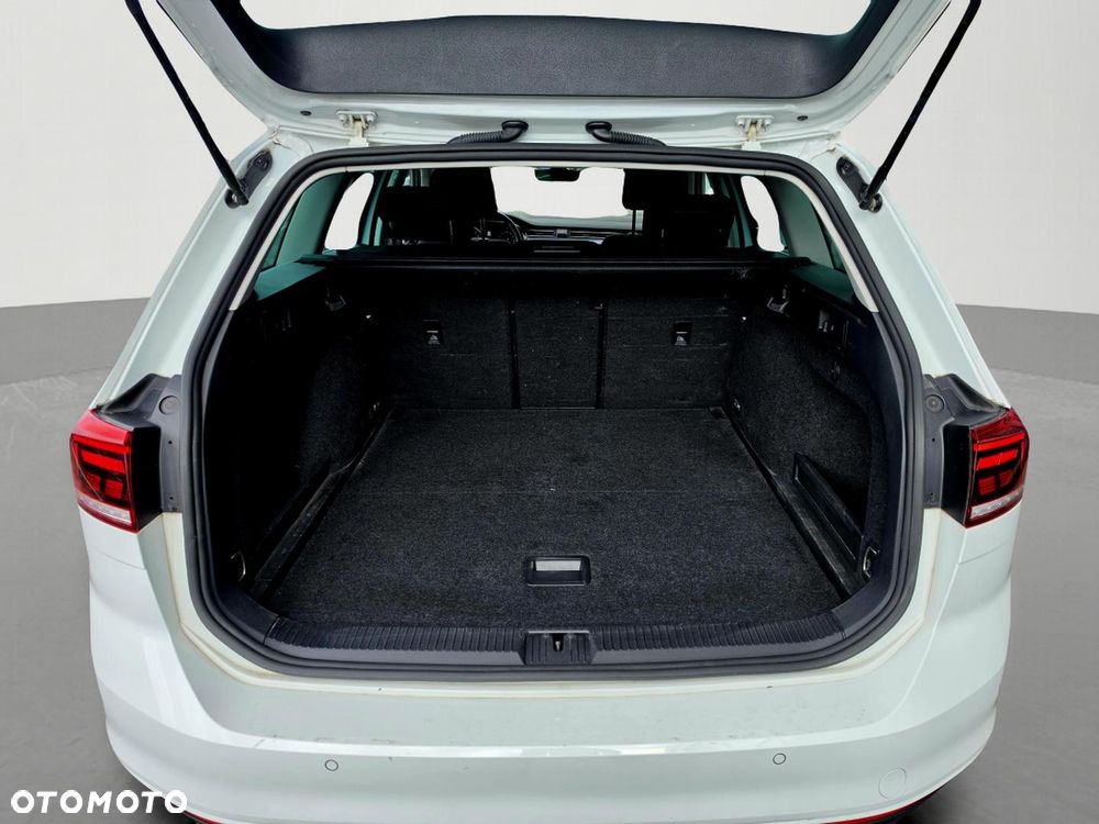 Volkswagen Passat 1.5 TSI EVO Business - 6
