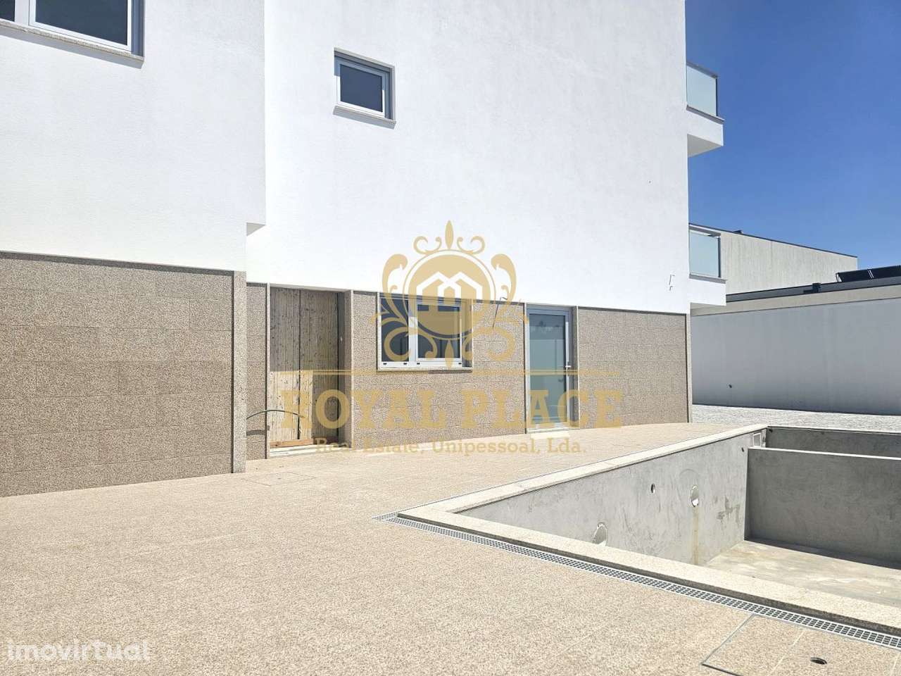 Moradia nova com piscina em Lobão - Grande imagem: 3/23