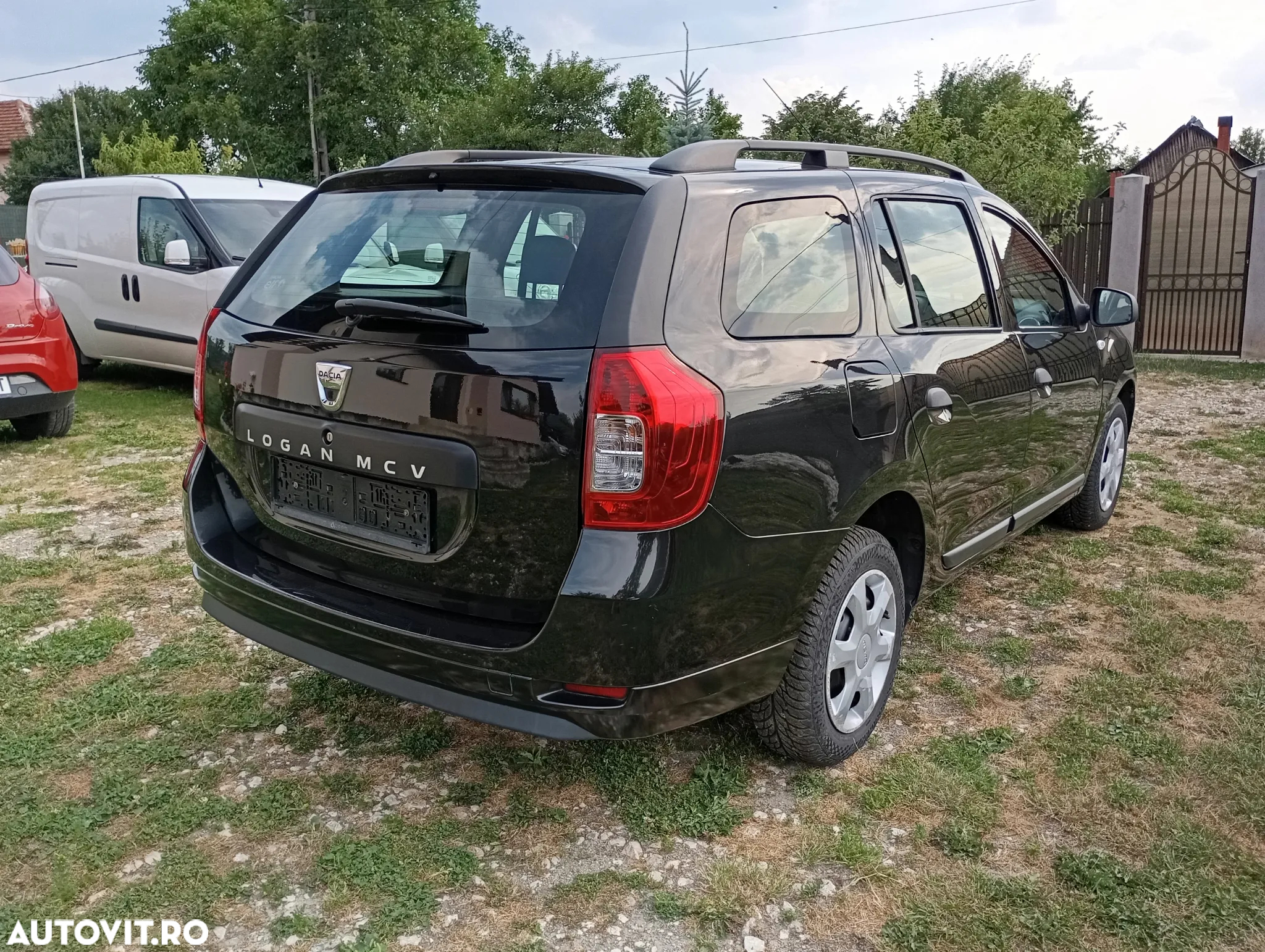 Dacia Logan MCV 1.2 16V 75 Laureate - 10