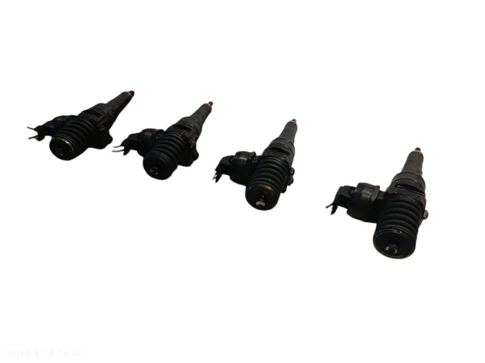 WTRYSK WTRYSKI POMPOWTRYSKI AUDI A3 8P 1.9 TDI 038130073BR 0414720313 A3 8P - 5