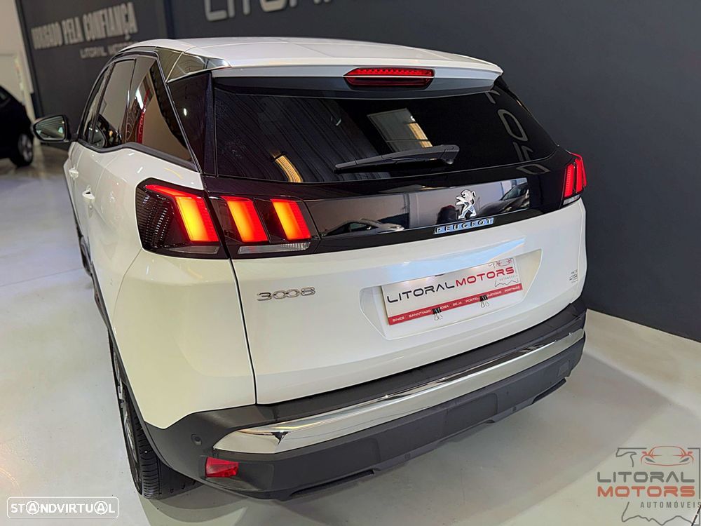 Peugeot 3008 1.2 PureTech Allure Pack EAT8 - 9