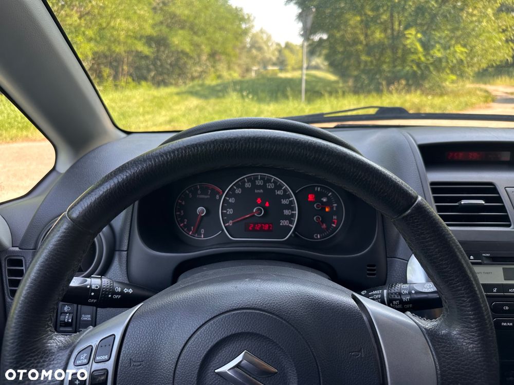 Suzuki SX4 - 16