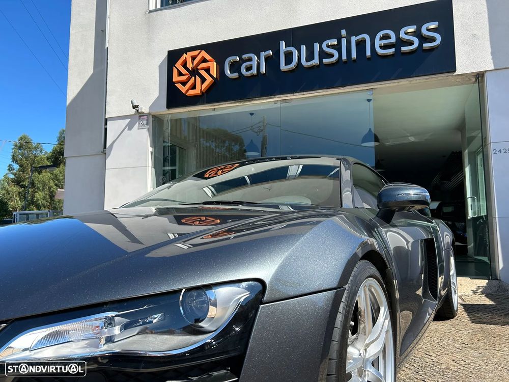 Audi R8 Coupé 4.2 FSI V8 quattro R-tronic - 11