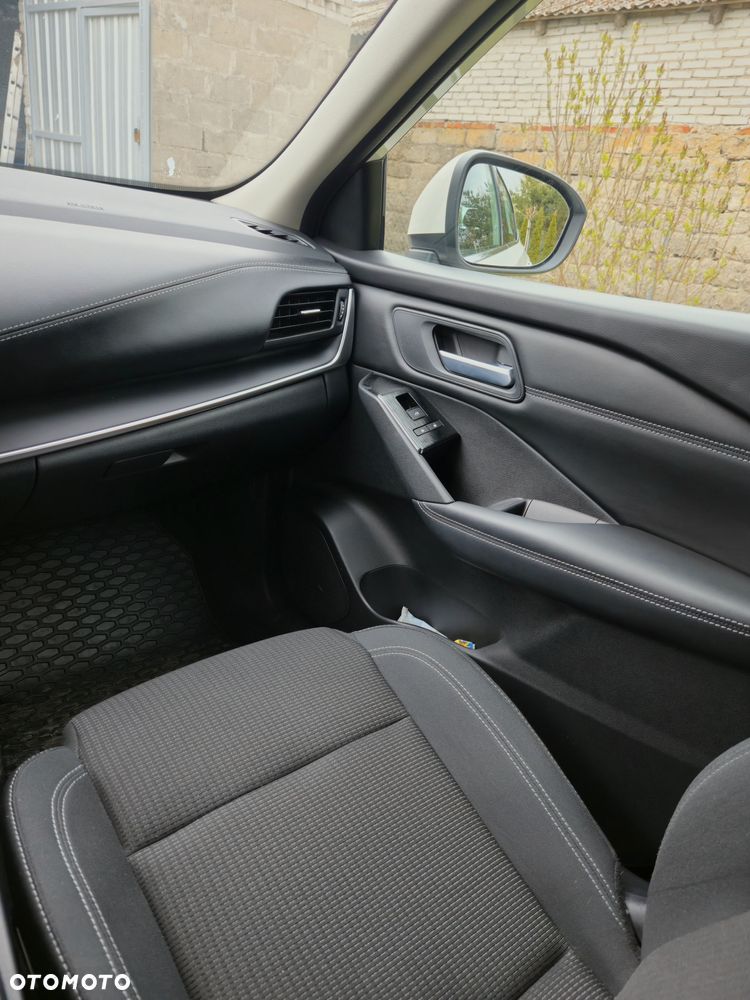 Nissan Qashqai 1.3 DIG-T Acenta EU6d - 14