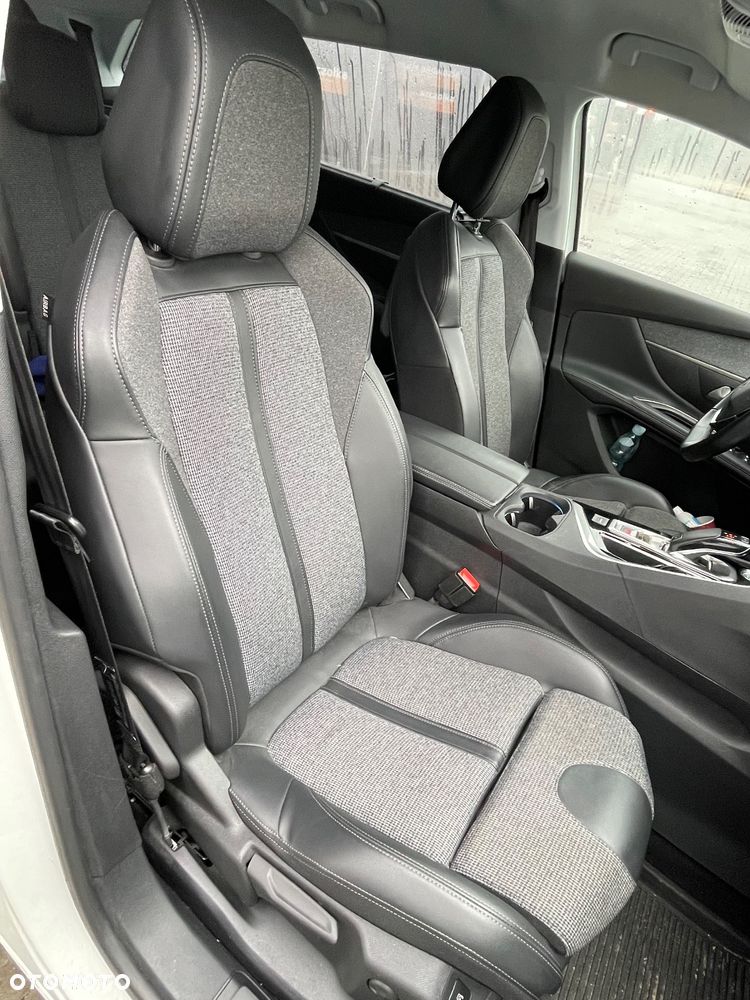 Peugeot 5008 1.6 PureTech Allure S&S EAT8 - 6