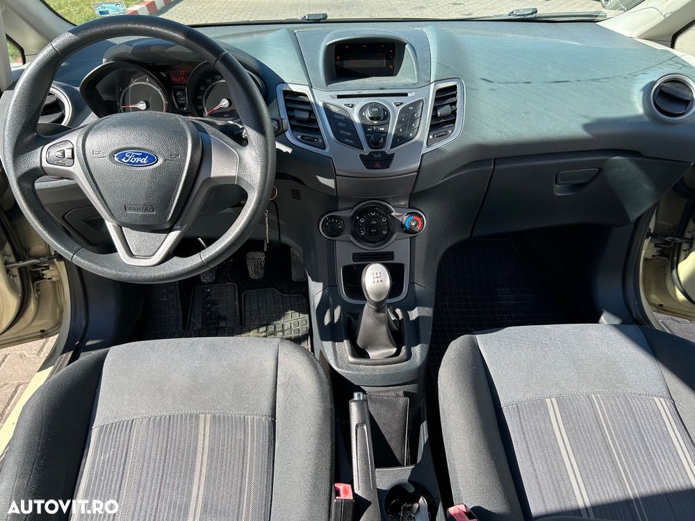 Ford Fiesta - 5