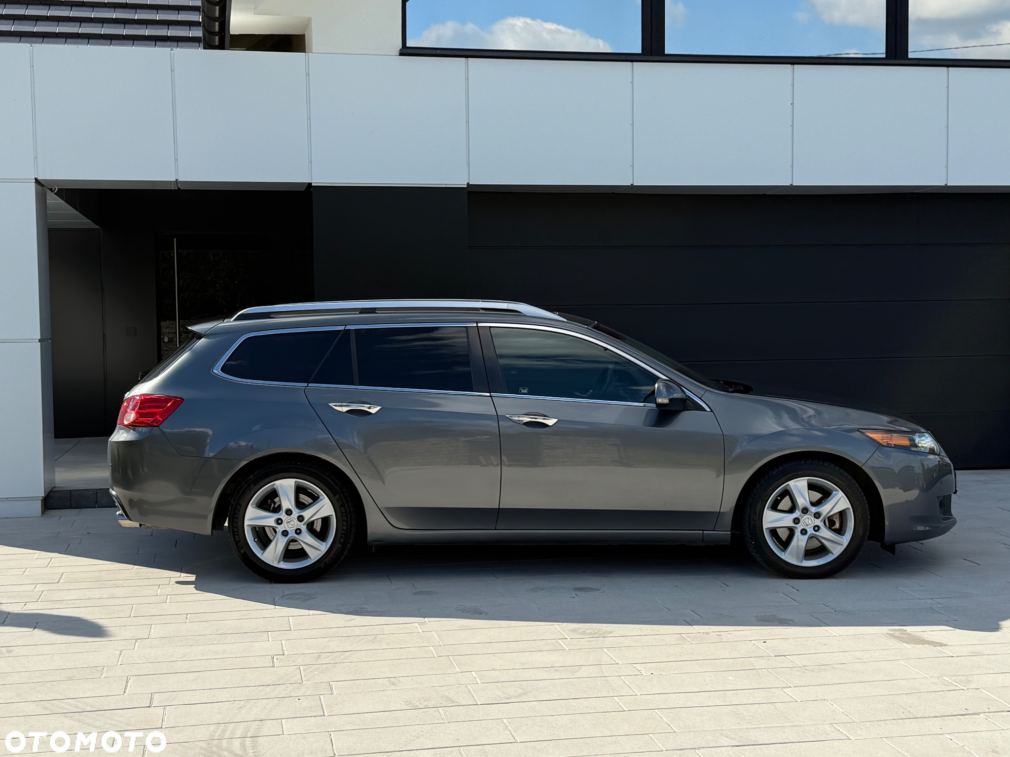 Honda Accord Tourer 2.4 Automatik Executive - 33