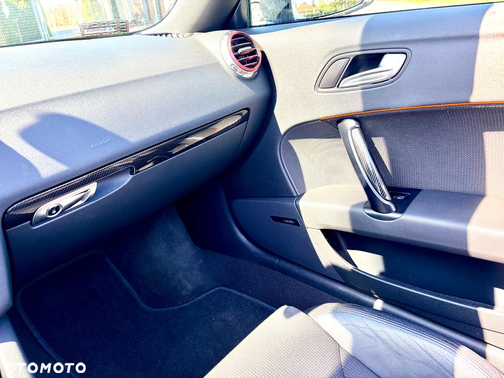 Audi TT Roadster - 12