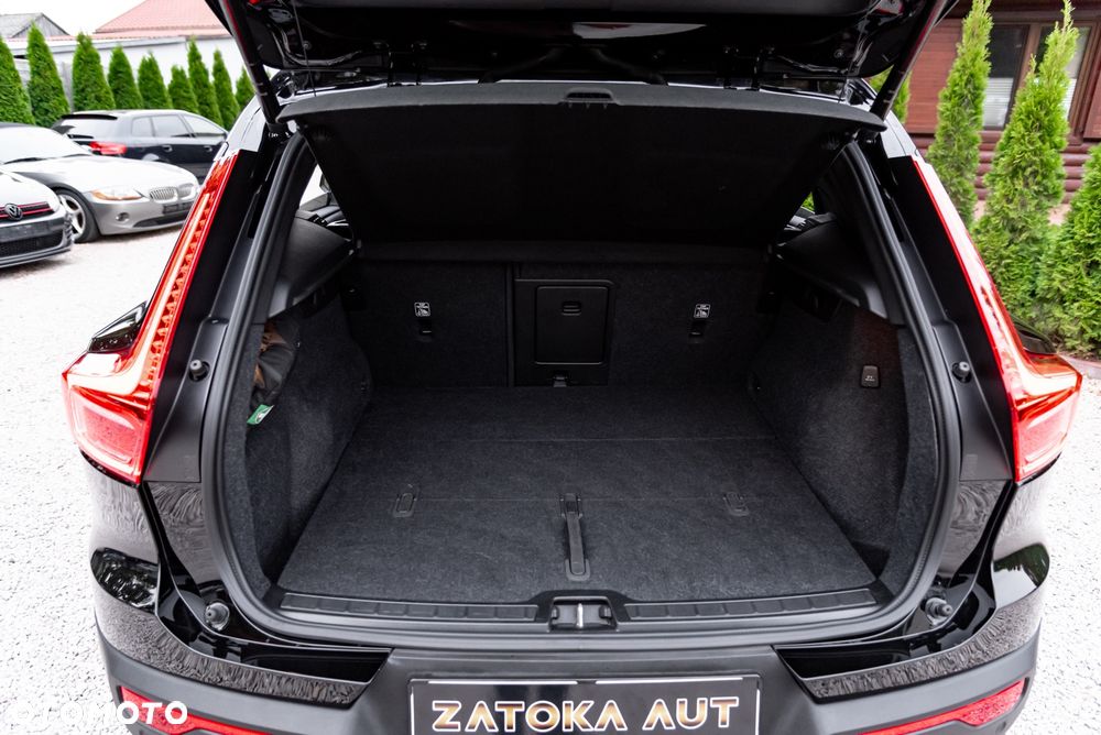 Volvo XC 40 B4 B DKG Ultimate Dark - 21