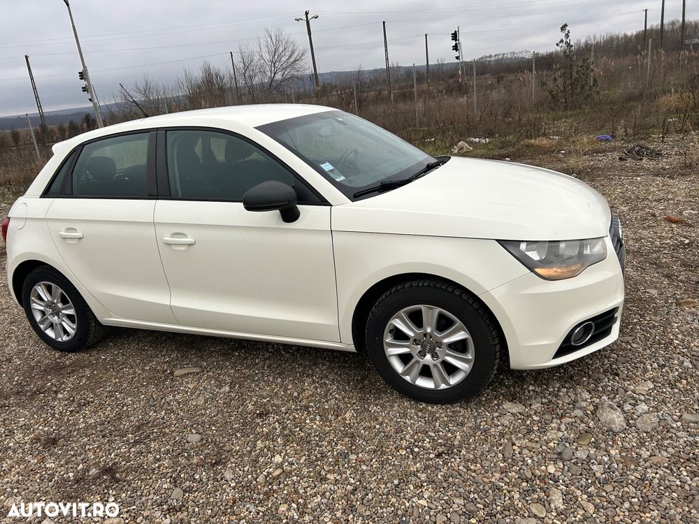Audi A1 1.6 TDI ack Attraction - 23