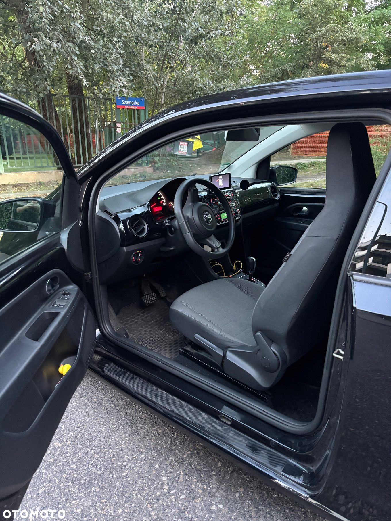 Volkswagen up! - 13