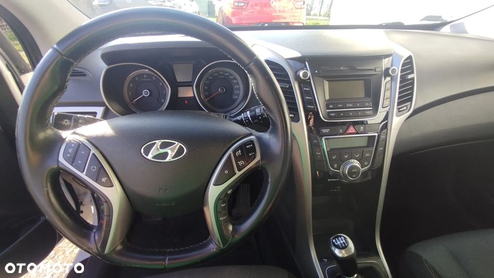 Hyundai i30 1.6 GDI Comfort - 17