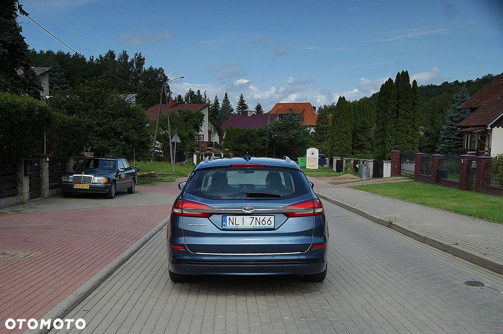 Ford Mondeo 2.0 EcoBlue Titanium - 9