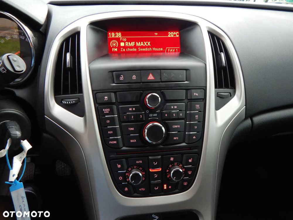Opel Astra 1.4 T Cosmo EU6 - 29