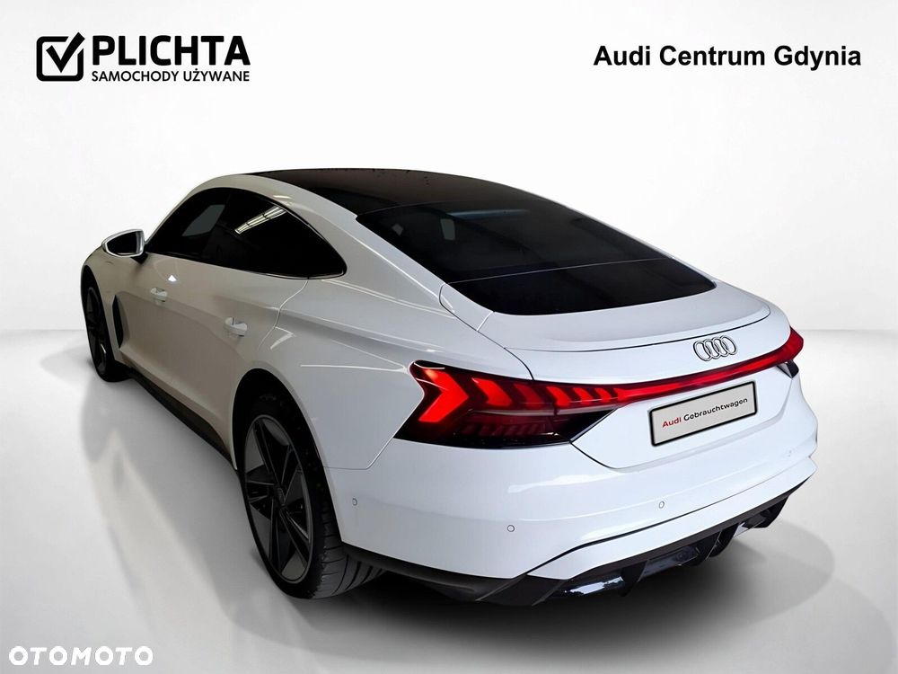 Audi e-tron GT - 4