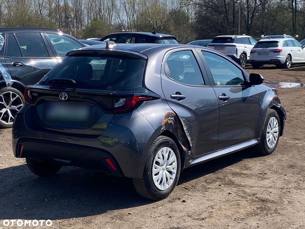 Toyota Yaris 1.5 Active - 11