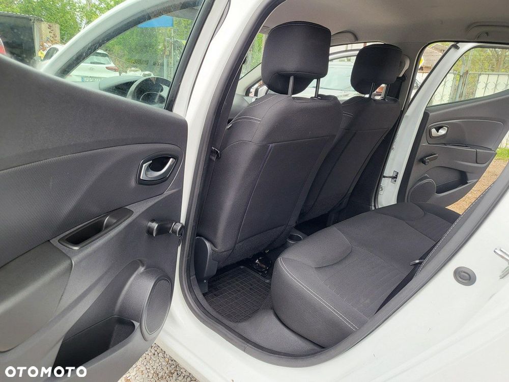 Renault Clio - 15