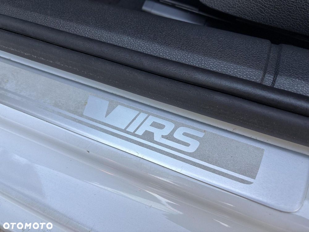 Skoda Octavia 2.0 TSI RS - 11