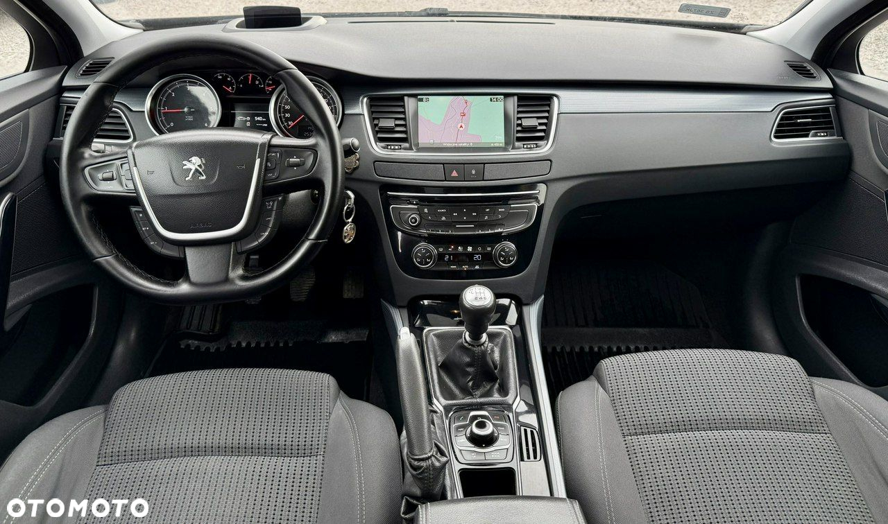 Peugeot 508 SW HDi FAP 140 Allure - 17