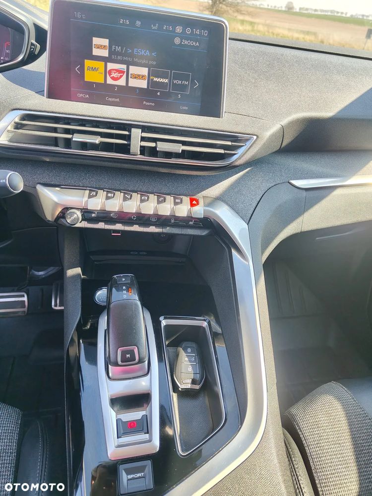 Peugeot 5008 1.6 PureTech GT Line S&S EAT8 - 8
