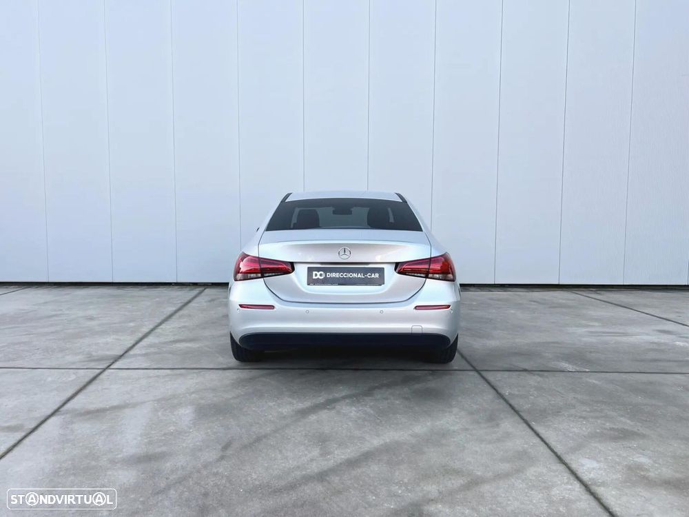 Mercedes-Benz A 180 Limousine d Business Solutions Aut. - 9