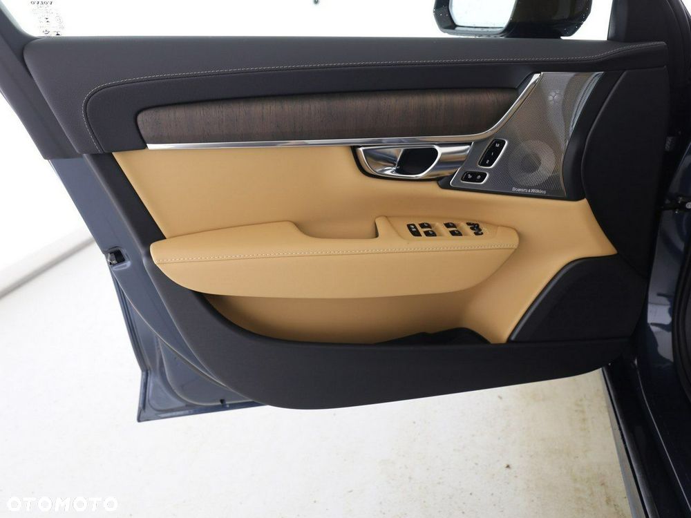 Volvo S90 T8 AWD Plug-In Hybrid Ultimate Dark - 10