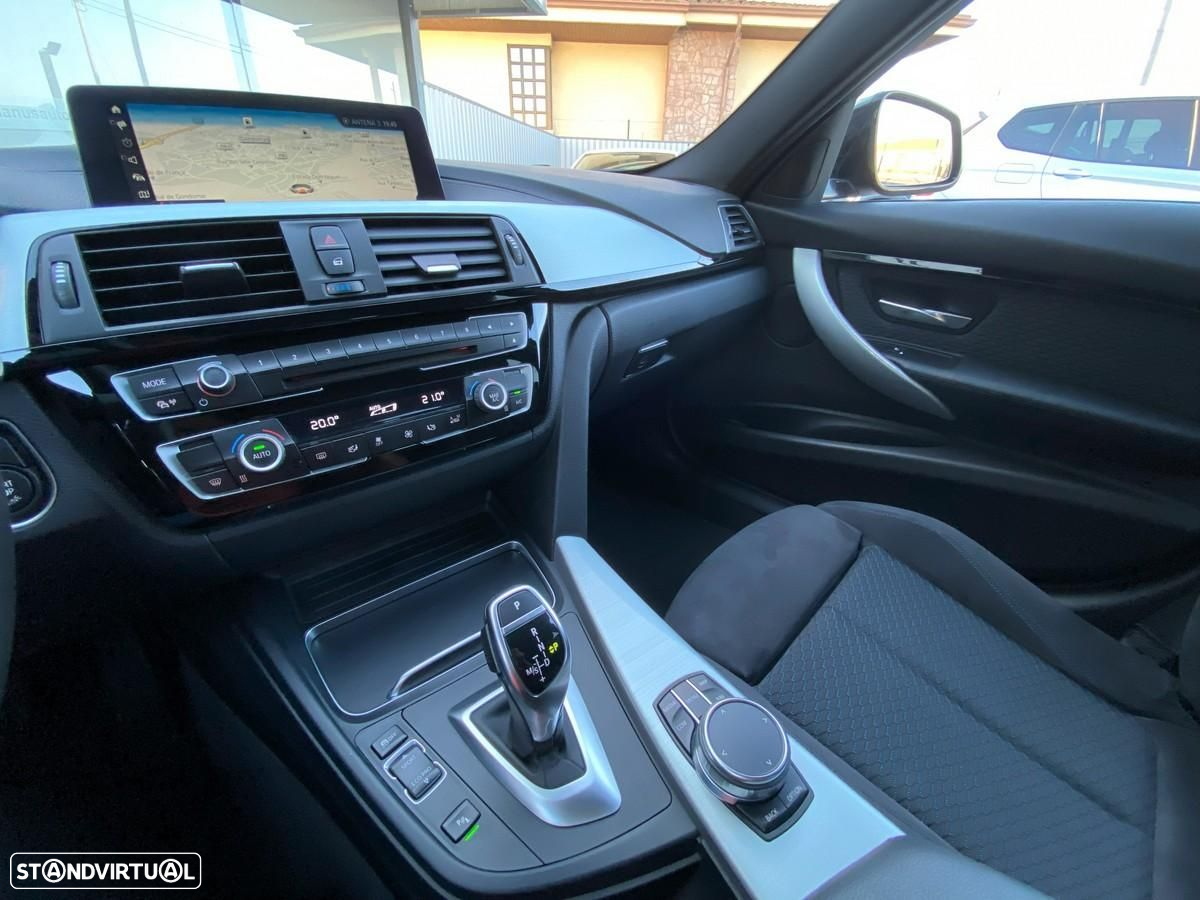 BMW 320 - 6