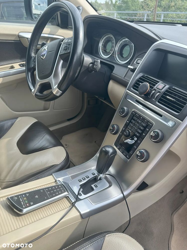 Volvo XC 60 D5 AWD Summum - 38