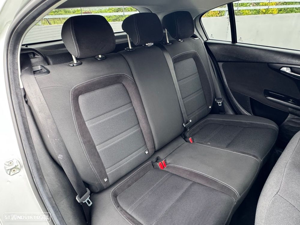 Fiat Tipo 1.3 M-Jet Lounge - 25