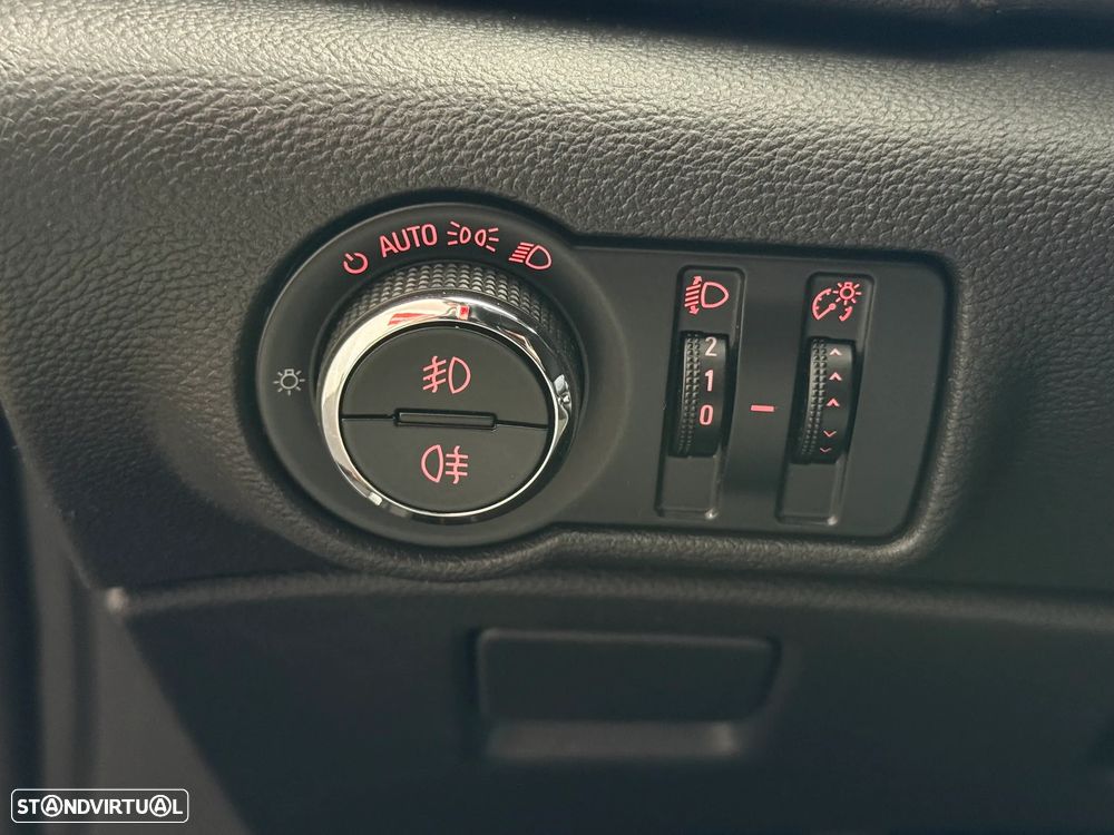 Opel Astra 1.7 CDTi Cosmo - 21