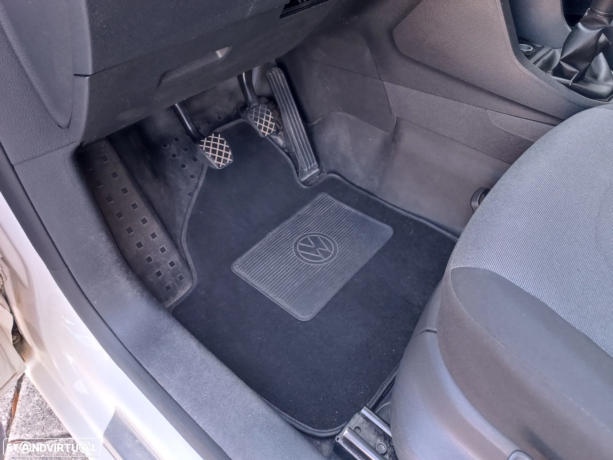 VW CADDY 2.0 TDI apenas 180 mil , nova - 18