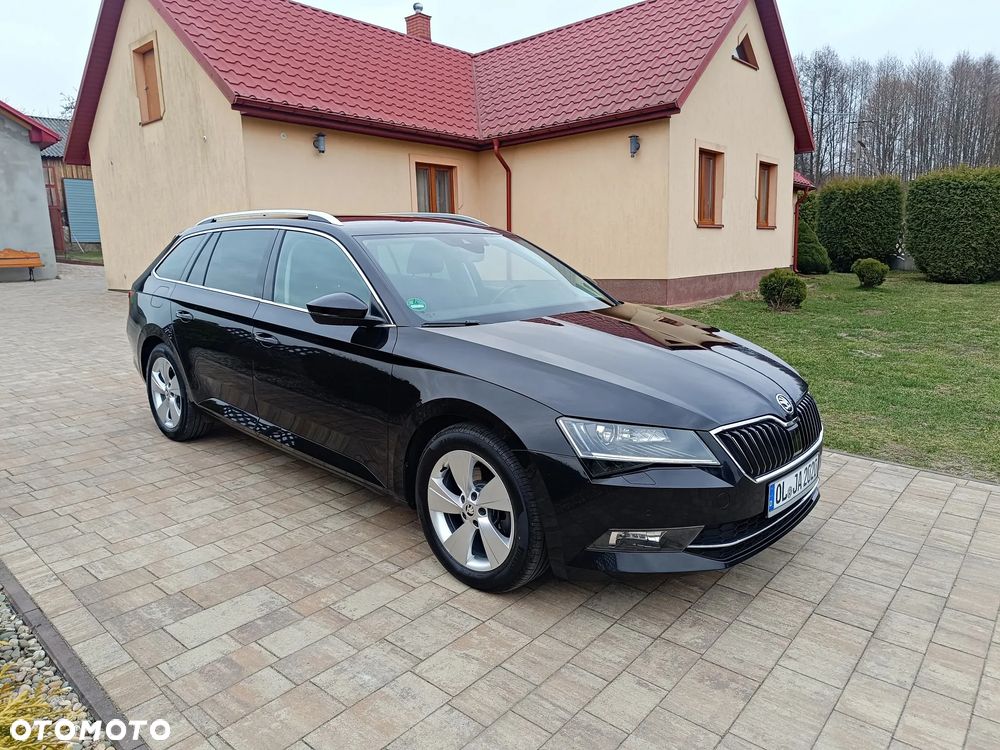 Skoda Superb 2.0 TDI DSG Premium Edition - 5