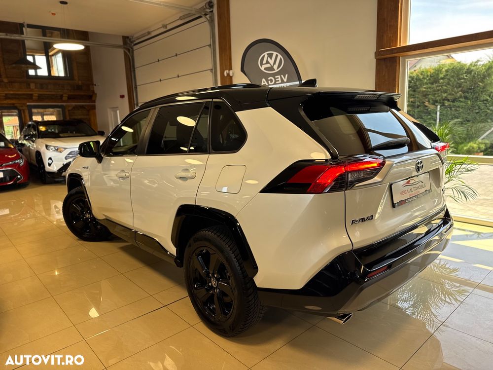 Toyota RAV4 2.5 4x4 Team Deutschland - 5