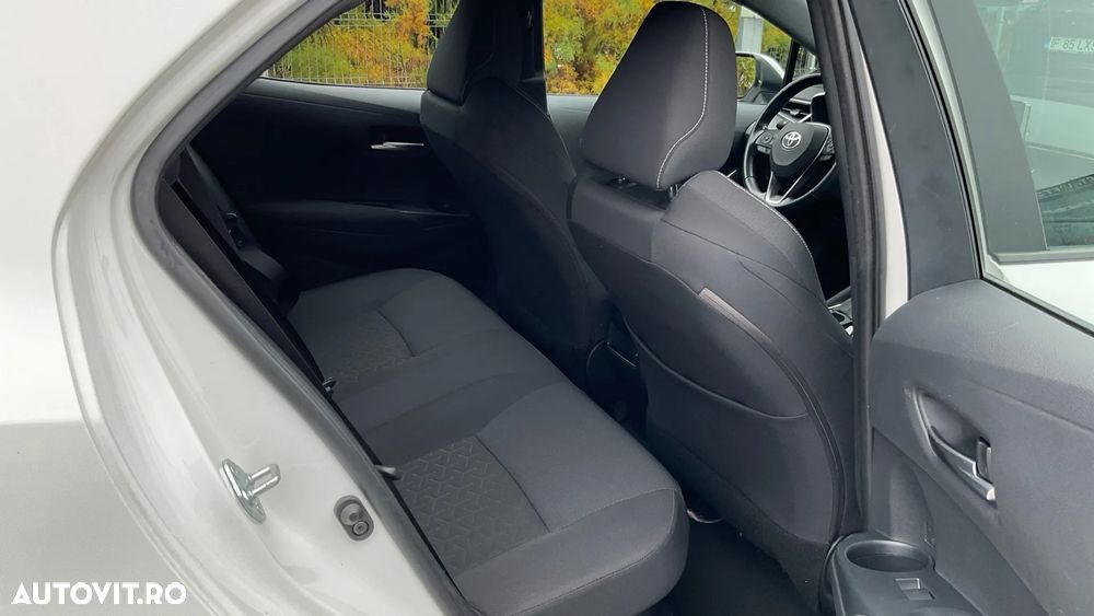 Toyota Corolla 1.8 HSD Dynamic - 28