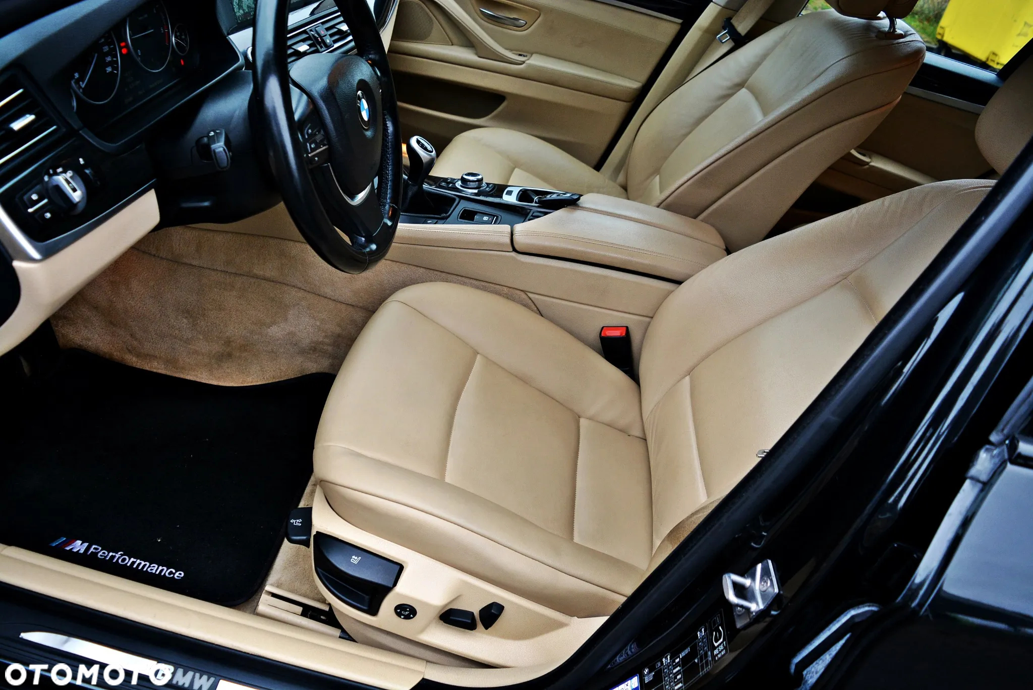 BMW Seria 5 520d Touring - 18