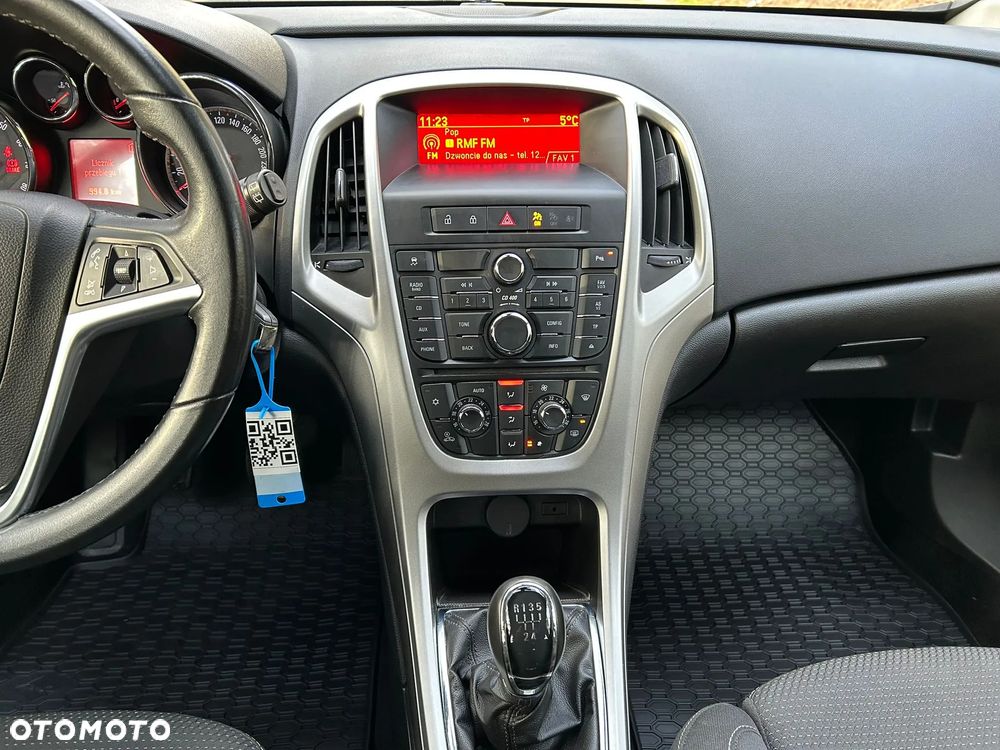 Opel Astra 1.6 Edition 111 Jahre - 18