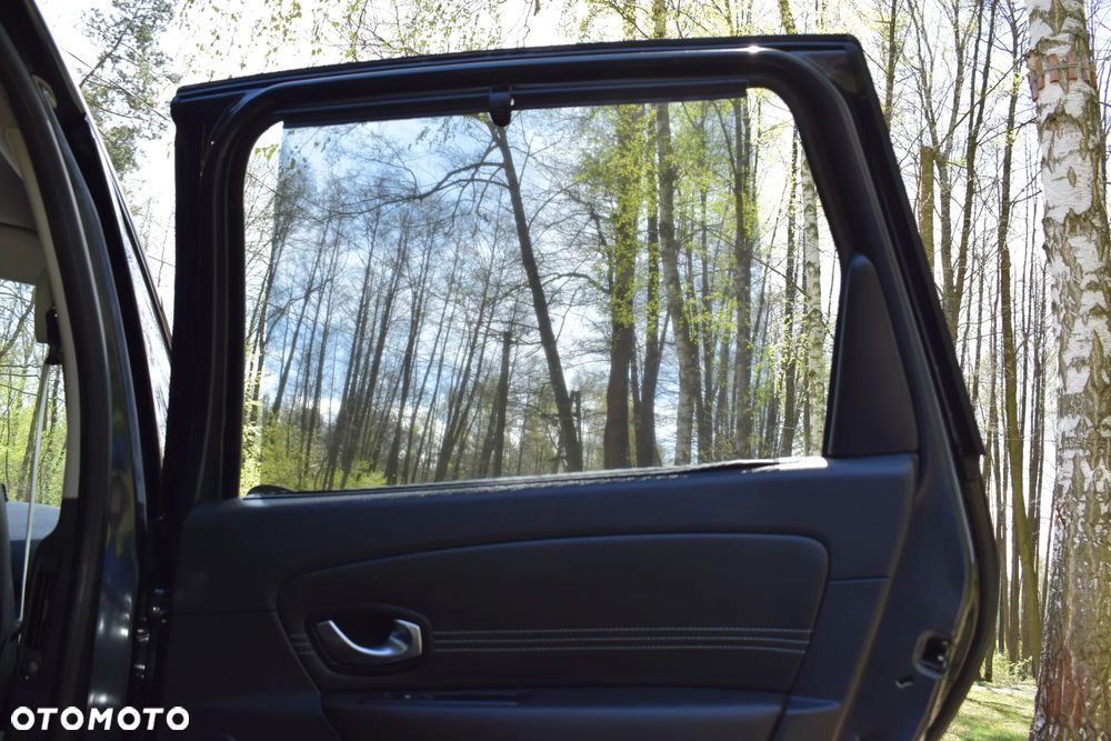 Renault Grand Scenic 2.0 16V 140 CVT Bose Edition - 20